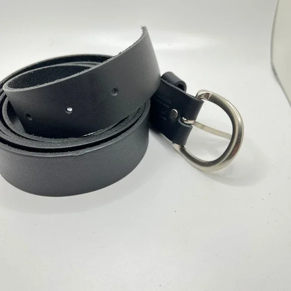 Leather Belt Black Genuine Leather Silver Buckle Casual Everyday 60" Long 4X - Picture 2 of 9